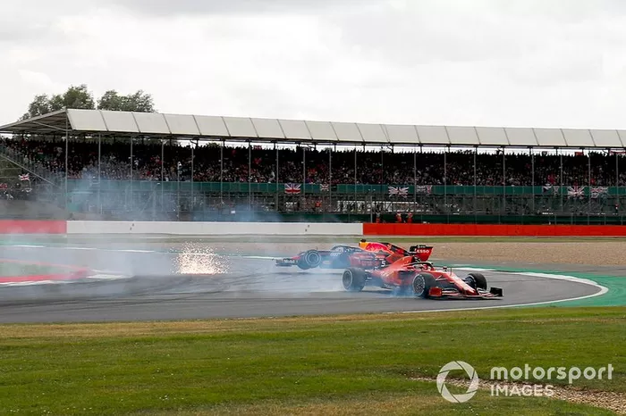 Choque de Sebastian Vettel, Ferrari y Max Verstappen, Red Bull Racing RB15