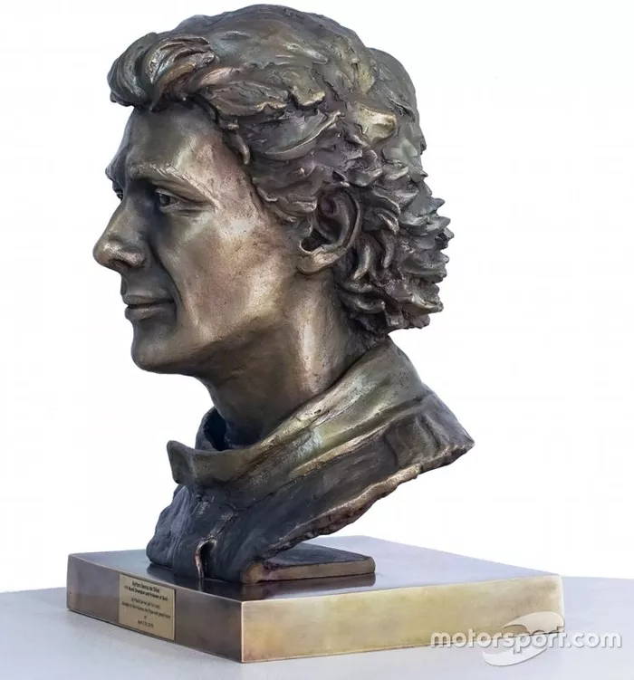 Escultura Ayrton Senna