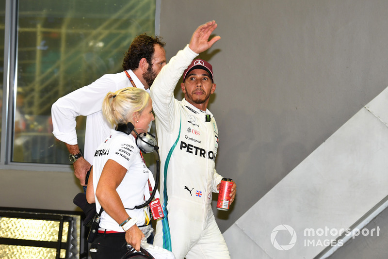Lewis Hamilton 79. rajtelsősége a Forma-1-ben - F1 2018 - Szingapúri Nagydíj