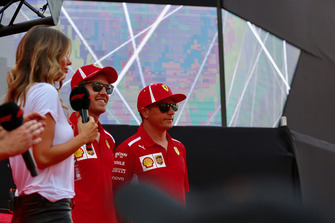 Sebastian Vettel, Ferrari ve Kimi Raikkonen, Ferrari, Fan Zone