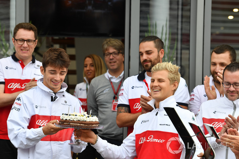 Sauber birthday celebrations for Marcus Ericsson, Sauber with Charles Leclerc, Sauber