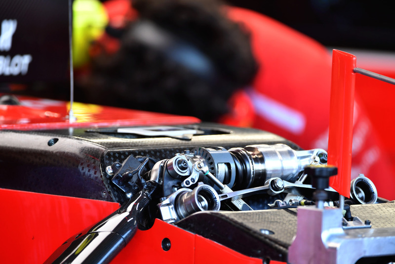 Детали передней подвески Ferrari SF71H