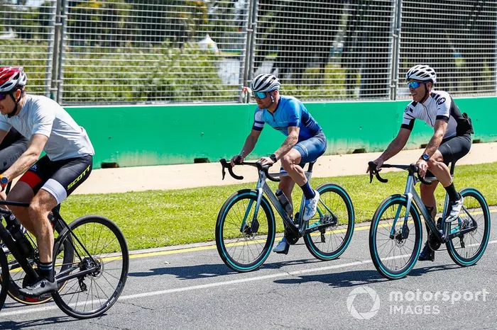 Ciclistas en Albert Park