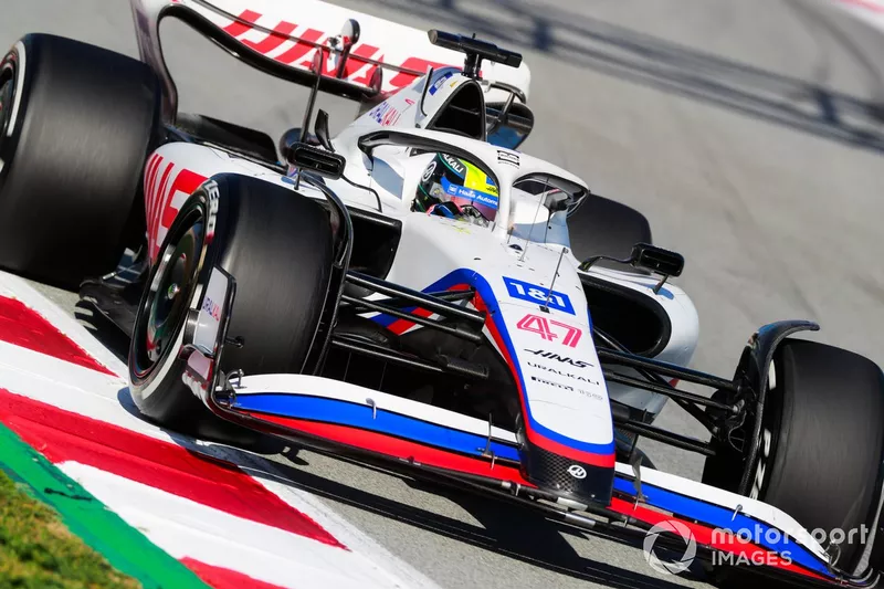 Mick Schumacher, Haas VF-22