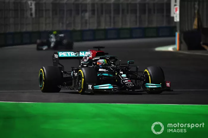Lewis Hamilton, Mercedes W12