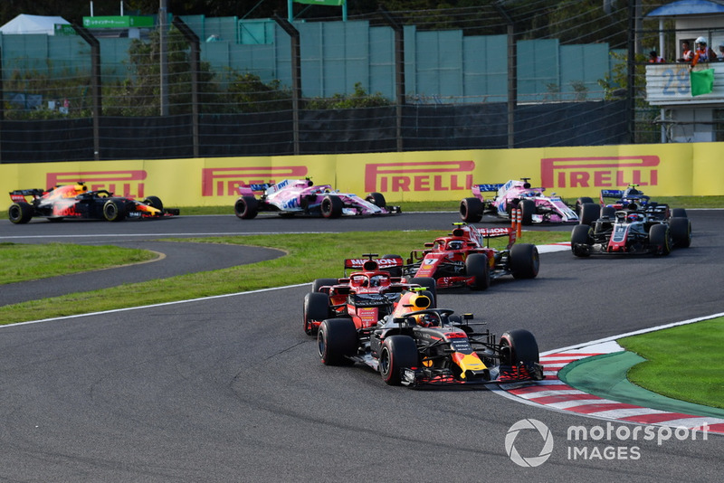 Max Verstappen, Red Bull Racing RB14, Sebastian Vettel, Ferrari SF71H