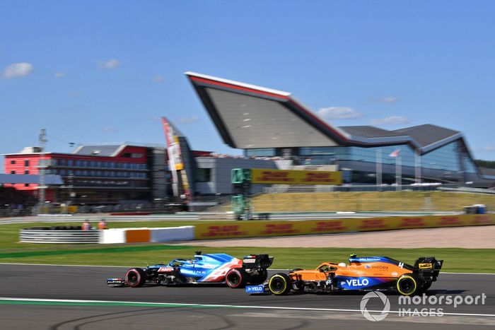 Fernando Alonso, Alpine A521, Lando Norris, McLaren MCL35M