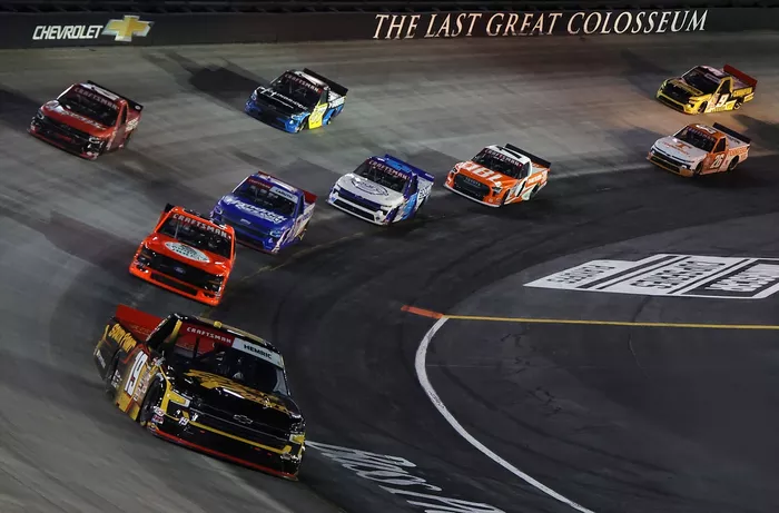 Daniel Hemric, McAnally-Hilgemann Racing, Ben Rhodes, ThorSport Racing Ford, Rajah Caruth, Spire Motorsports Chevrolet