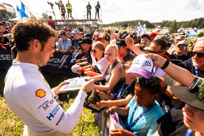 Thierry Neuville, Hyundai World Rally Team