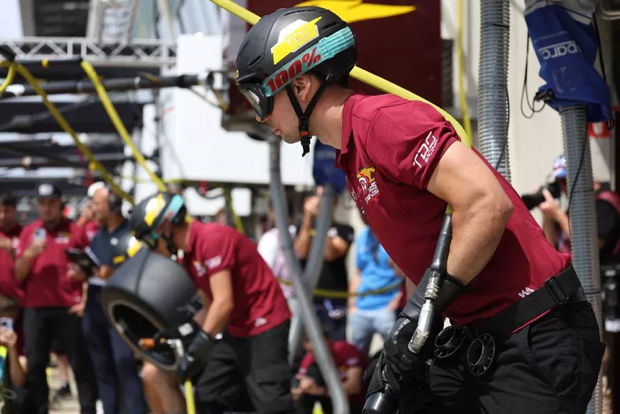 #48 VDS Panis Racing pitstop practice