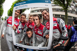 #7 Audi Sport Team Joest Audi R18: Marcel Fassler, Andre Lotterer, Benoit Tréluyer, #8 Audi Sport Te