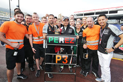 Sergio Perez, Sahara Force India F1 festeggia la sua terza posizione con il team