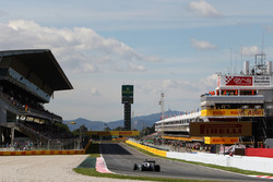 Lewis Hamilton, Mercedes AMG F1 W07 Hybrid