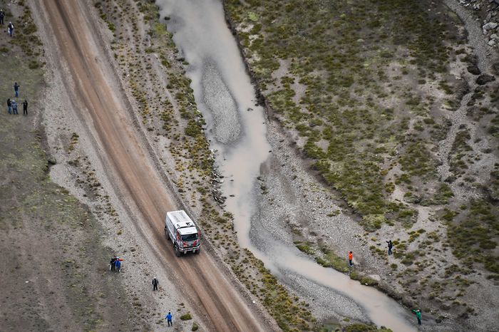 #511 Hino: Teruhito Sugawara, Mitsugu Takahashi