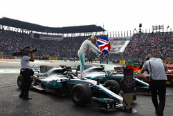 2017 World Champion Lewis Hamilton, Mercedes AMG F1