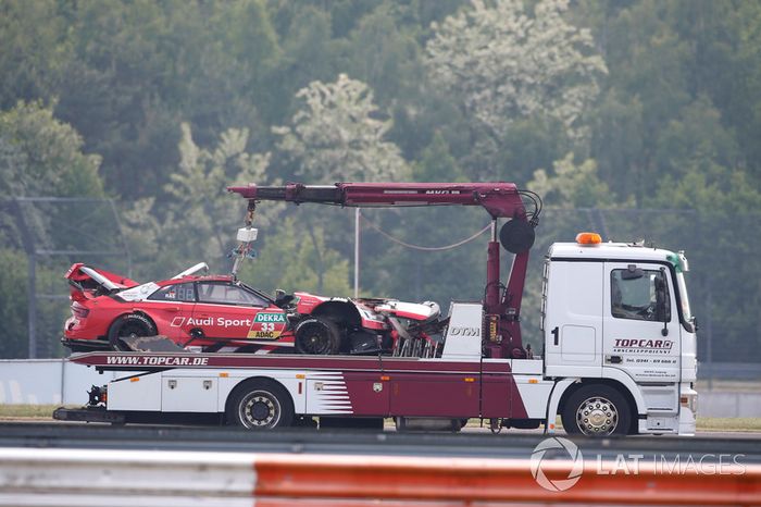 El coche de René Rast, Audi Sport Team Rosberg, Audi RS 5 DTM después del choque