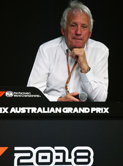 Charlie Whiting, delegado de la FIA en conferencia de prensa