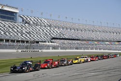 #10 Wayne Taylor Racing Cadillac DPi, P: Renger van der Zande, Jordan Taylor, Ryan Hunter-Reay, #99