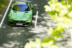 Mercedes AMG GT R