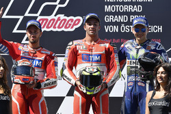 Podium : le deuxième Andrea Dovizioso, Ducati Team, le vainqueur Andrea Iannone, Ducati Team, et le troisième Jorge Lorenzo, Yamaha Factory Racing
