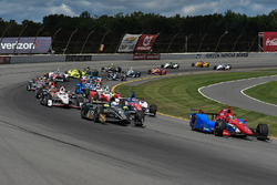 Départ : Mikhail Aleshin, Schmidt Peterson Motorsports Honda, en pole