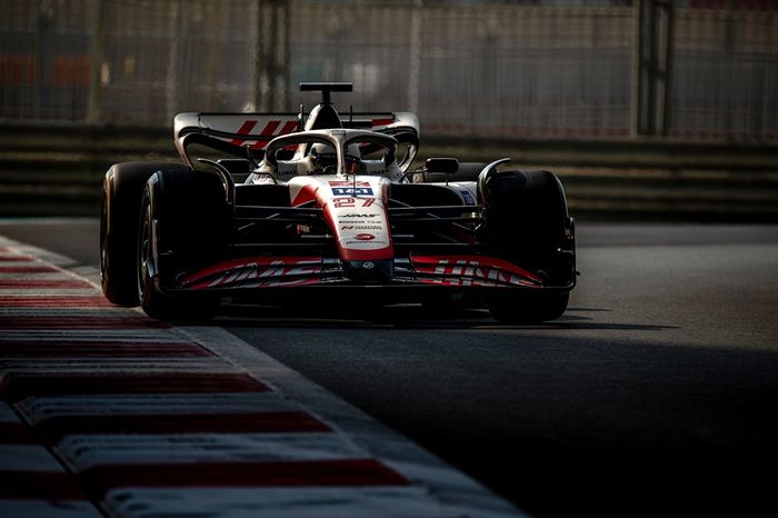 Nico Hulkenberg, Haas, VF-22 