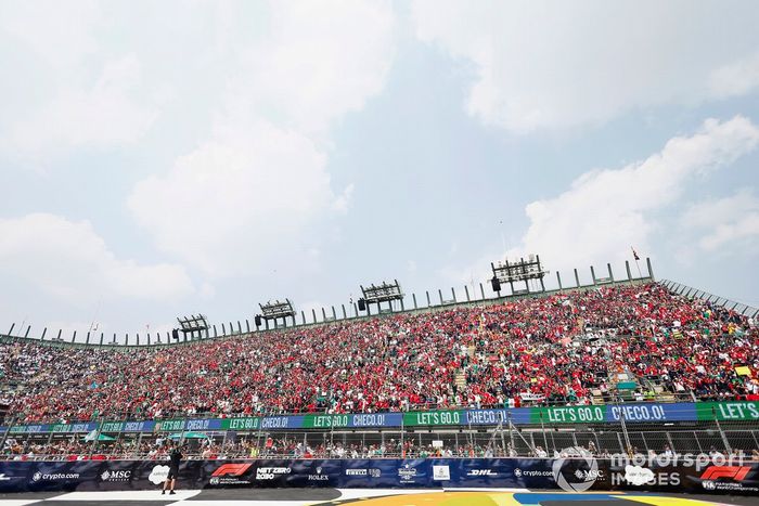 Aficionados en el estadio