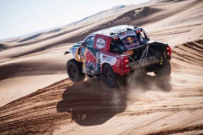 #200 Toyota Gazoo Racing Toyota: Nasser Al-Attiyah, Mathieu Baumel