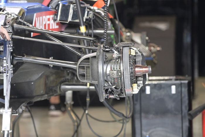 Detalle del freno delantero del Alpine A521