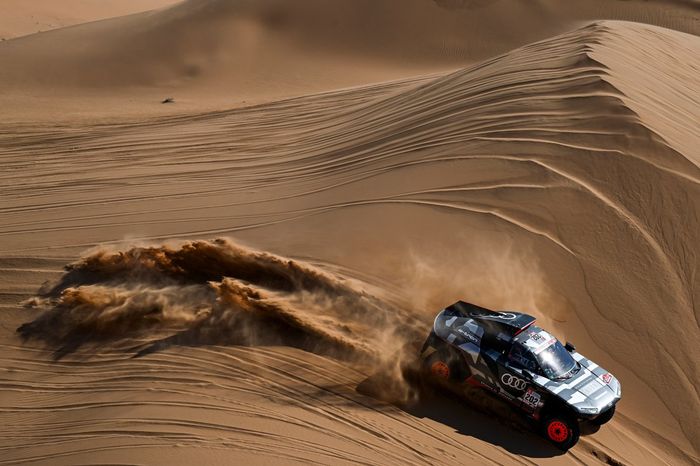 #202 Team Audi Sport Audi: Carlos Sainz, Lucas Cruz