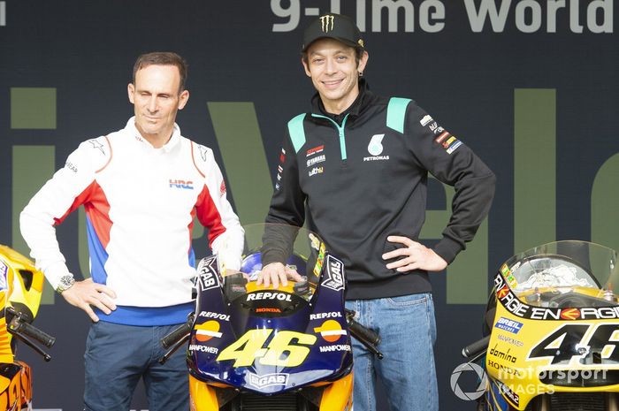 Valentino Rossi, Petronas Yamaha SRT, Alberto Puig, Repsol Honda Team Team Principal, 9 time world Champion bikes