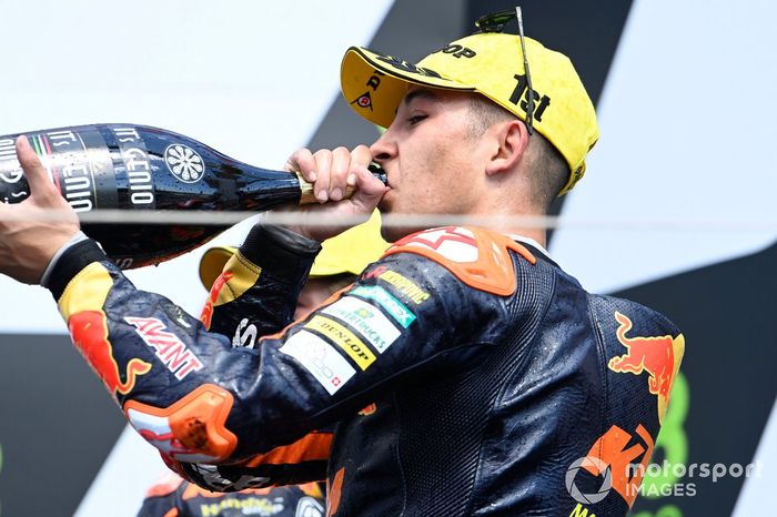 Podio: Raul Fernandez, Red Bull KTM Ajo 