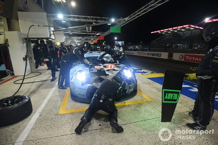 #77 Proton Competition Porsche 911 RSR: Christian Ried, Riccardo Pera, Matt Campbell