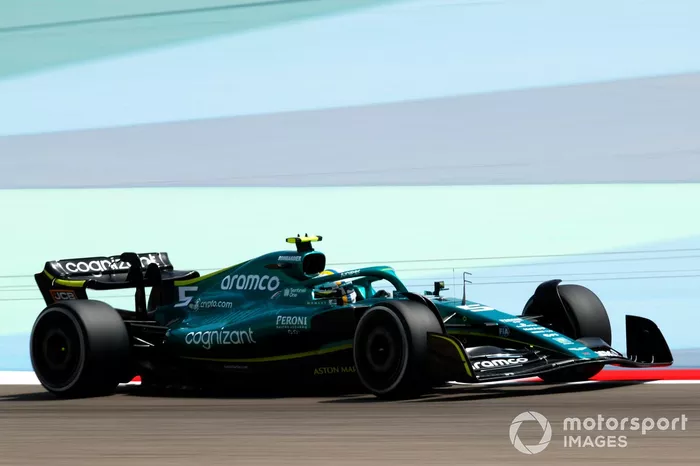 Sebastian Vettel, Aston Martin AMR22