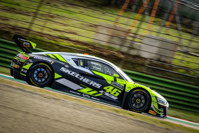 #46 Team WRT, Audi R8 LMS Evo II GT3: Nico Müller, Frédéric Vervisch, Valentino Rossi