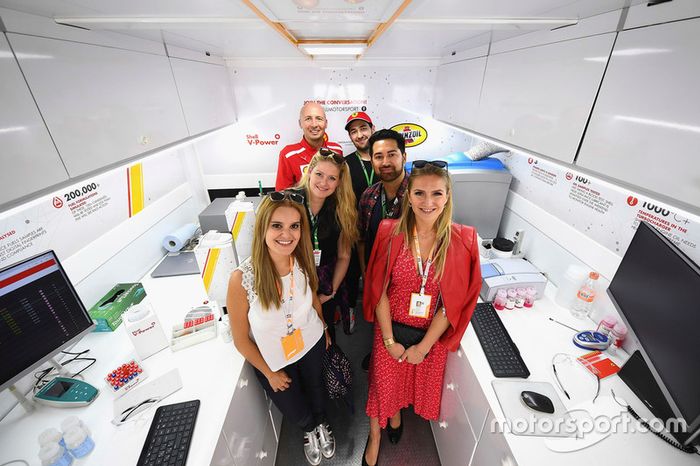 El equipo de Motorsport Network en Shell Track Lab