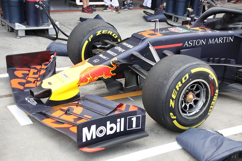 Red Bull Racing RB15 front wing detail