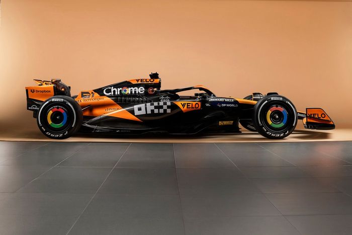 McLaren MCL38