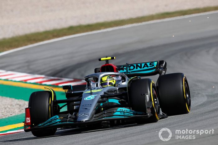 Lewis Hamilton, Mercedes W13