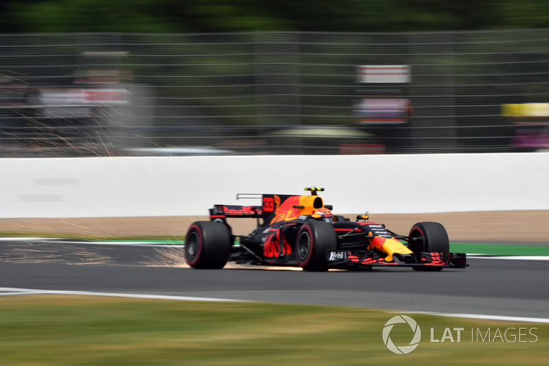 Max Verstappen, Red Bull Racing RB13 sparks