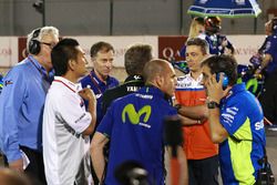 Trimby y jefes de equipo en la parrilla