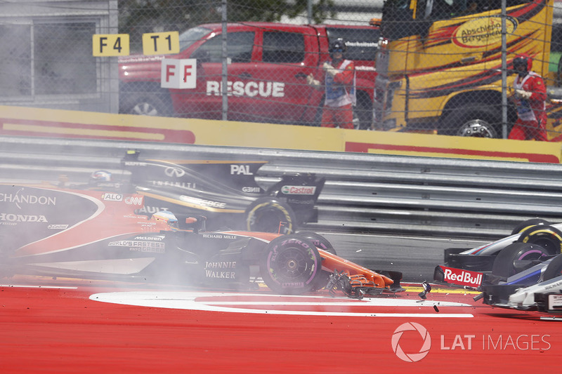 Accidente nada más empezar
