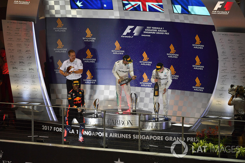 Podium: race winner Lewis Hamilton, Mercedes AMG F1, second place Daniel Ricciardo, Red Bull Racing, third place Valtteri Bottas, Mercedes AMG F1