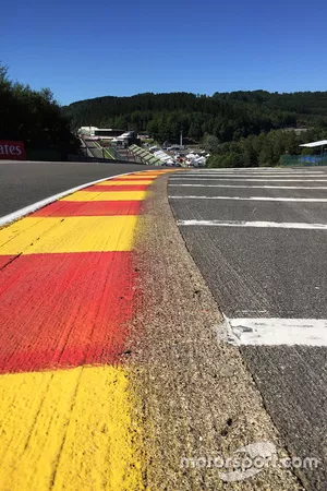 Eau Rouge track detail