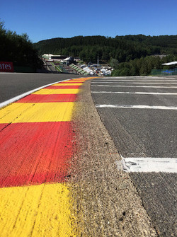 Деталь поворота Eau Rouge