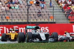 Lewis Hamilton, Mercedes AMG F1 W07 Hybrid