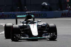 Льюіс Хемілтон, Mercedes AMG F1 W07 Hybrid