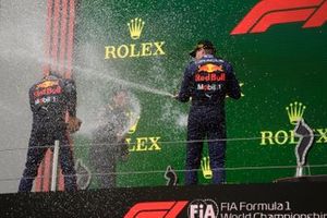 Podio: ganador Max Verstappen, Red Bull Racing