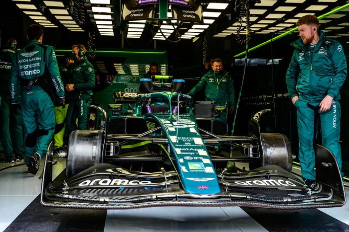 Sebastian Vettel, Aston Martin AMR22