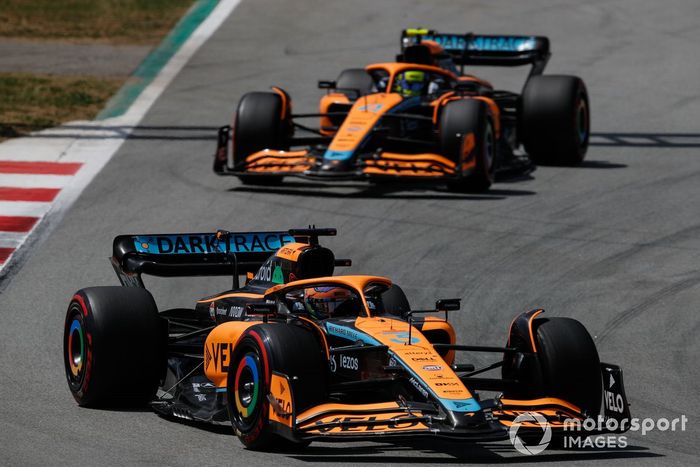Daniel Ricciardo, McLaren MCL36, Lando Norris 